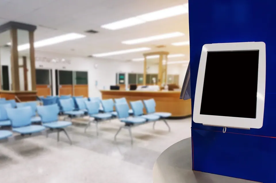 Digital screen display setup